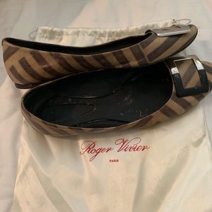 Striped Roger Vivier ballet flats
